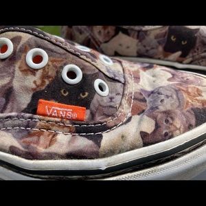 ASPCA Cat Vans 🐈 🐈‍⬛